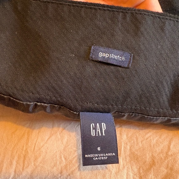 GAP Women's Black Mini Skirt with Ruffle Hem - Picture 7 of 9